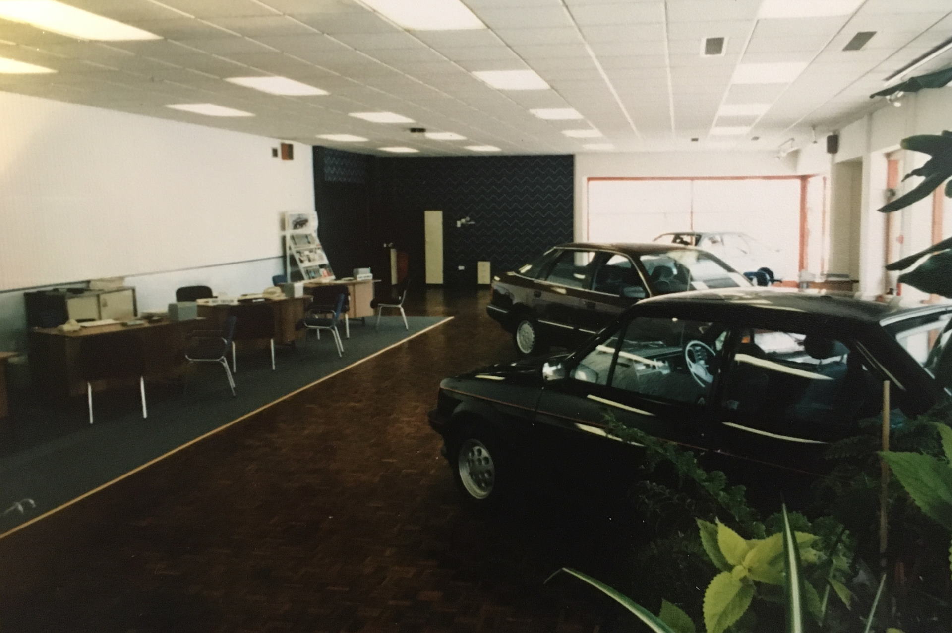 Dinnages Ford Dealer Interior